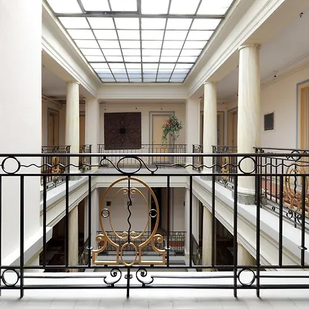 ヴィクトリア 4*